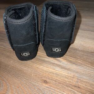 infant black uggs